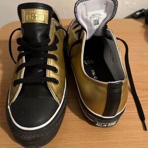 Custom Unisex Platform Converse size US Women 11 Men 9.
